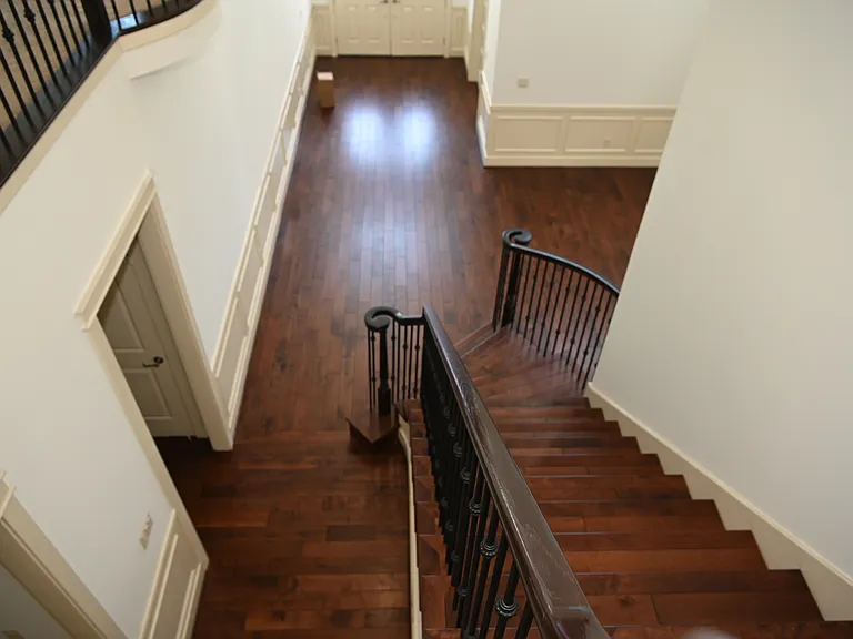 22327 SE 34th Pl — Photo 11
