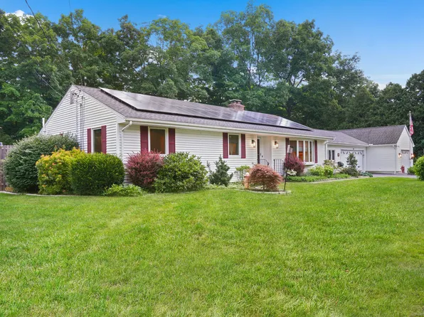 22 Middlefield Road, Oxford, CT 06478