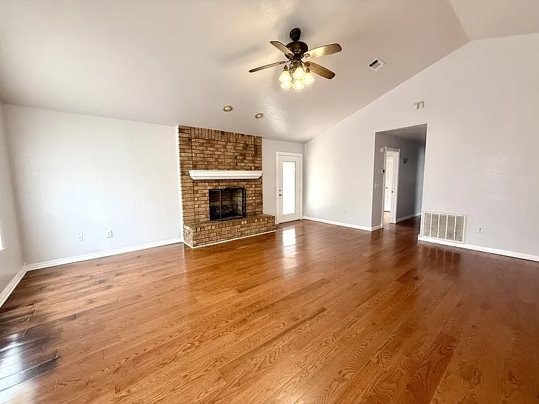 427 N Rockford Pl — Photo 10