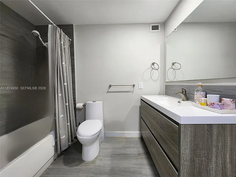3505 S Ocean Dr #312 — Photo 17