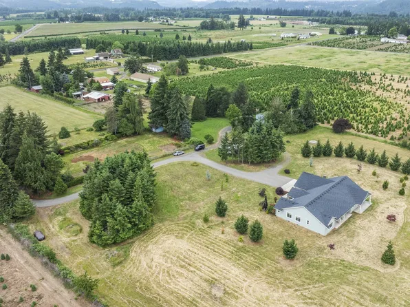17092 S Gerber Rd, Oregon City, OR 97045
