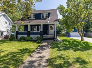 17503 Woodbury Ave, Cleveland, OH