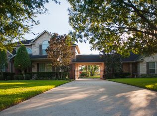 1606 W Pine Branch Dr, Pearland, TX 77581