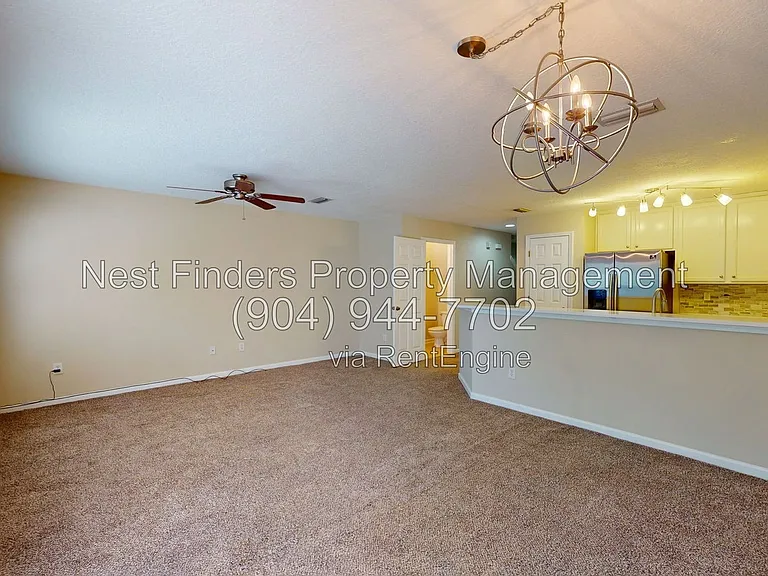 1002 N Black Cherry Dr — Photo 3