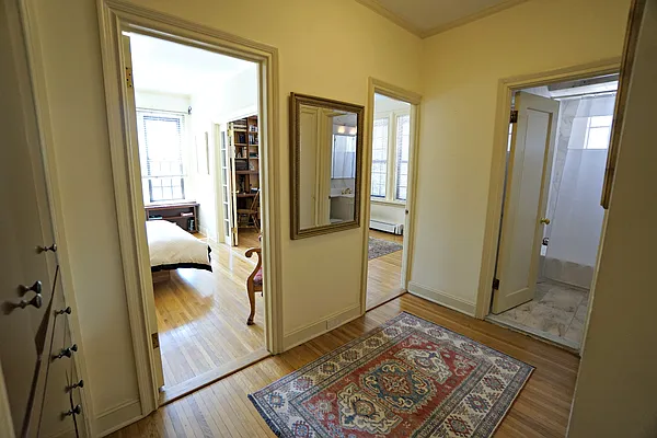 Sold by Anna Pinto Realty | media 46