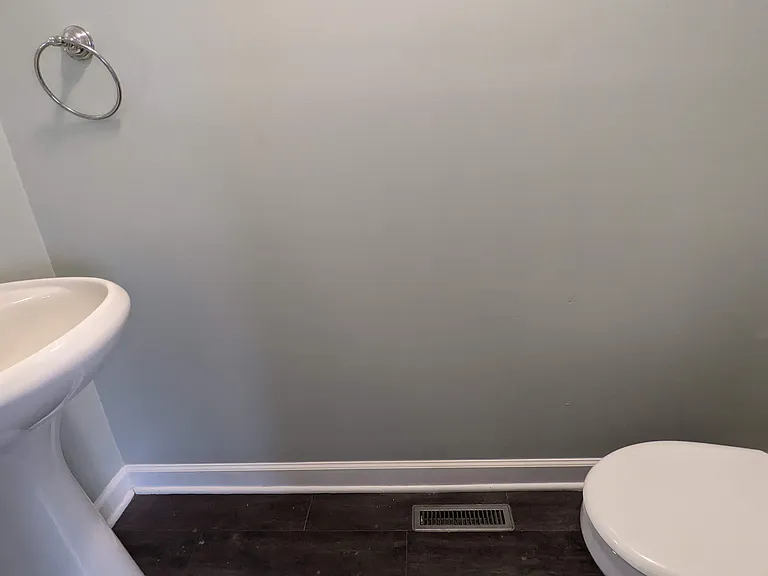 829 Gallows Ct — Photo 20