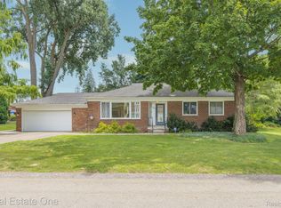 6480 Anne Way, Dearborn Heights, MI 48127