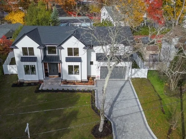 333 Harrison St, Paramus Boro, NJ 07652