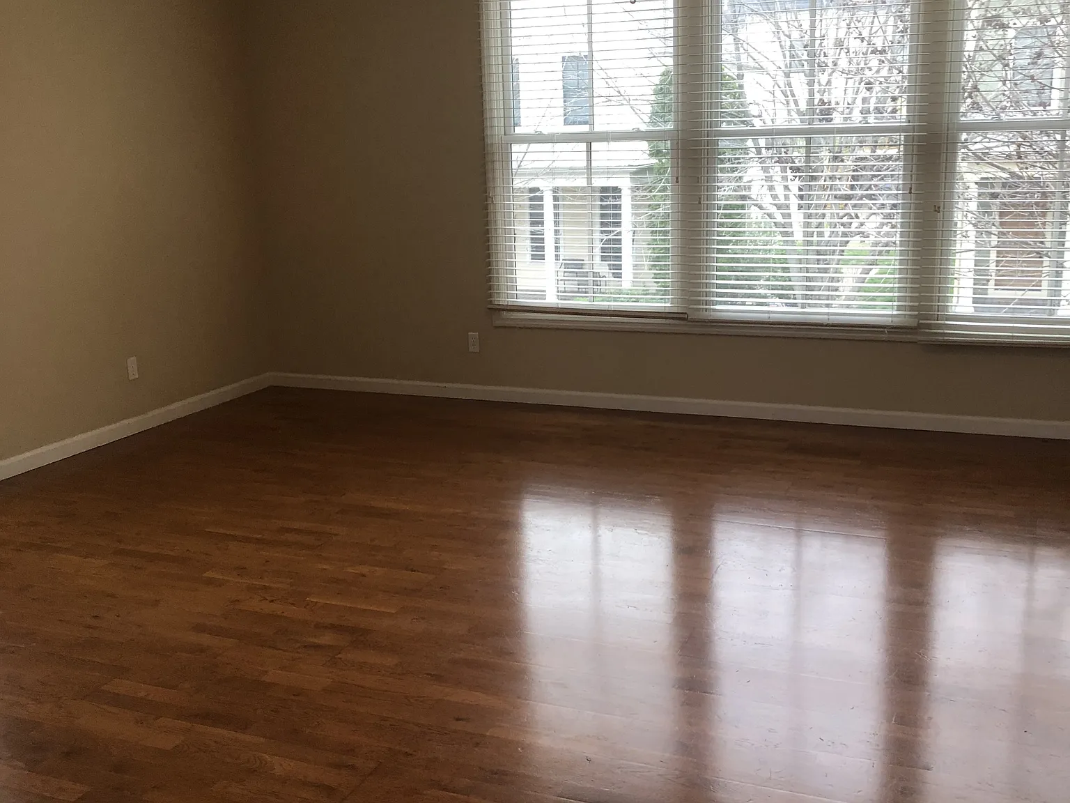 3313 Shutten St. - 2 — Photo 3
