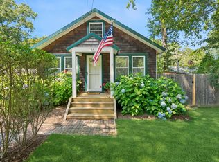 33 Ragnar Ln, Southampton, NY 11968