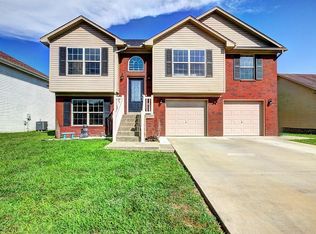 442 Madison Rae Blvd, Shepherdsville, KY 40165