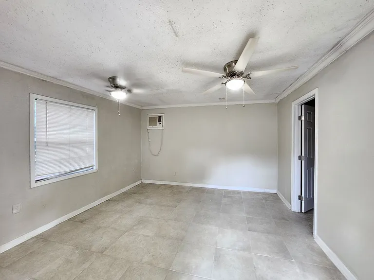 3000 Torres Ave — Photo 4
