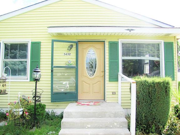 2nd image of 3432 Birchwood Ave SW