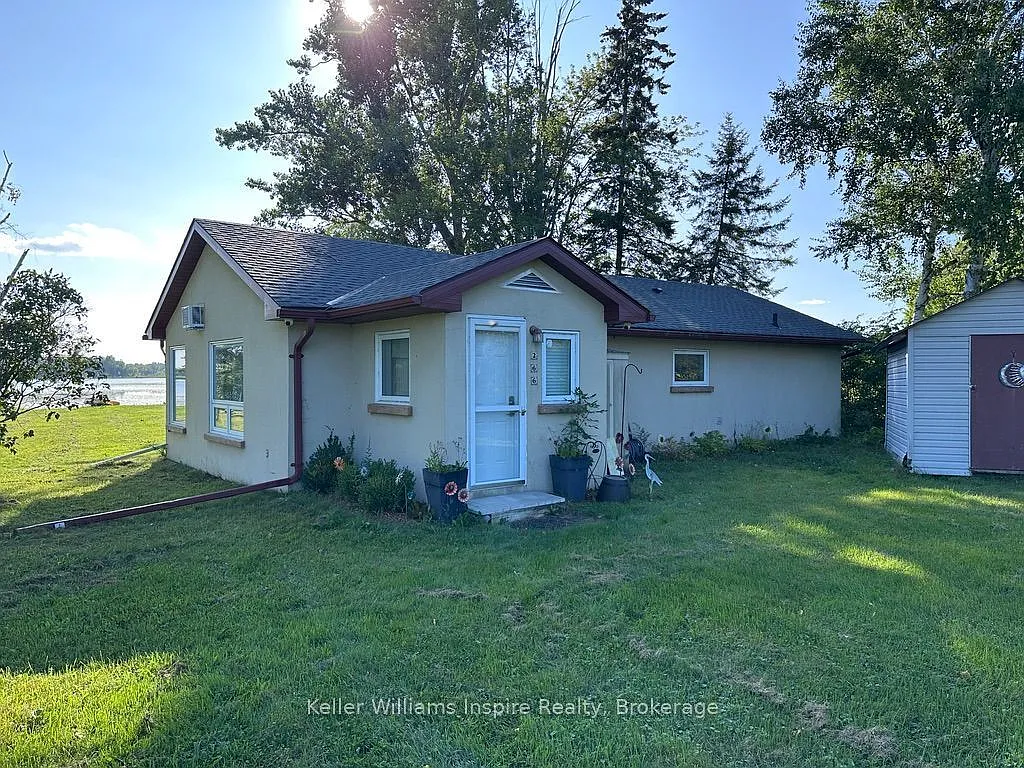 3 bed, $2,000 — Photo 1