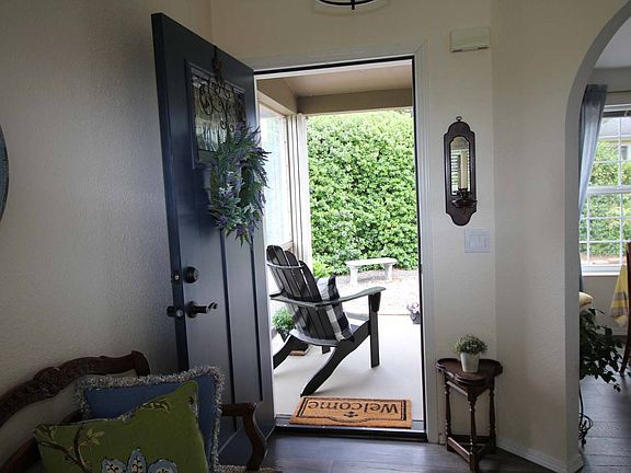 3rd image of 5945 NE Deer Ln