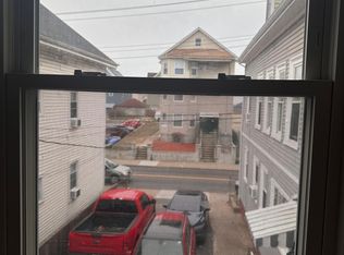 317 Weeden St, Pawtucket, RI 02860