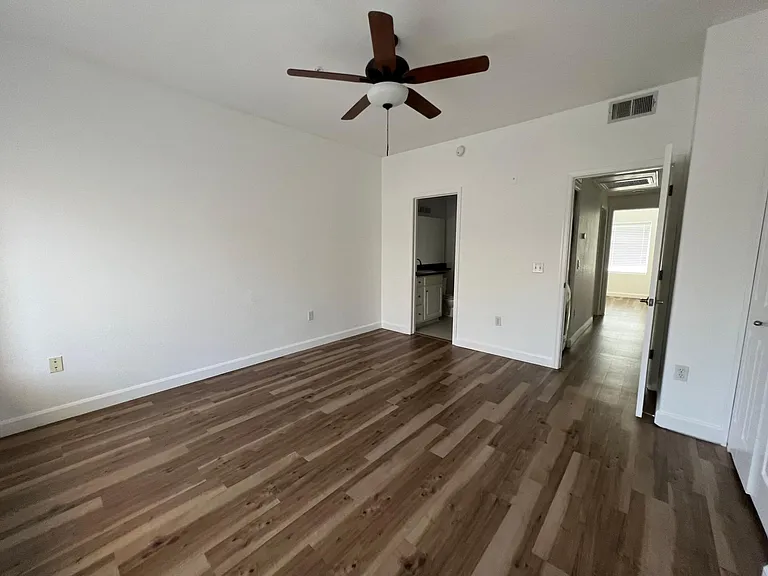 4455 E Paradise Village Pkwy S #1060 — Photo 13