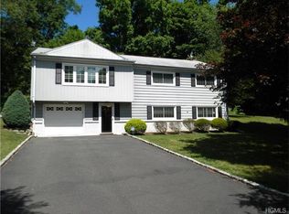 1 Midway Rd, Chestnut Ridge, NY 10977