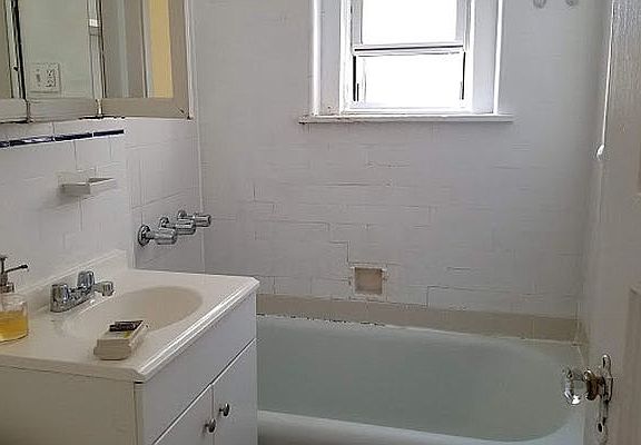 3rd image of 2560 33rd St APT 3