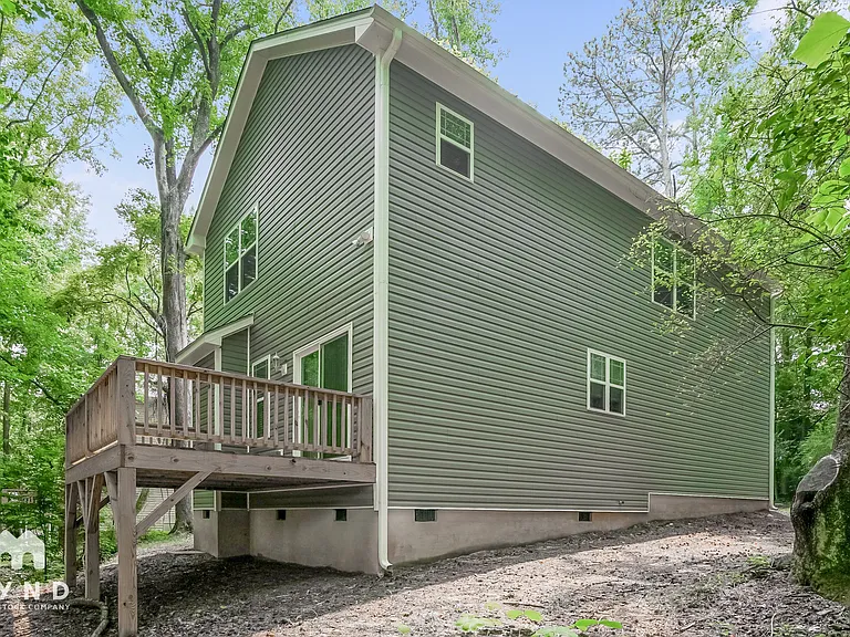 404 Washington St — Photo 17
