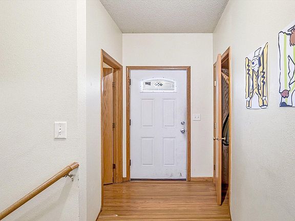 4th image of 1113 17th Ave SE