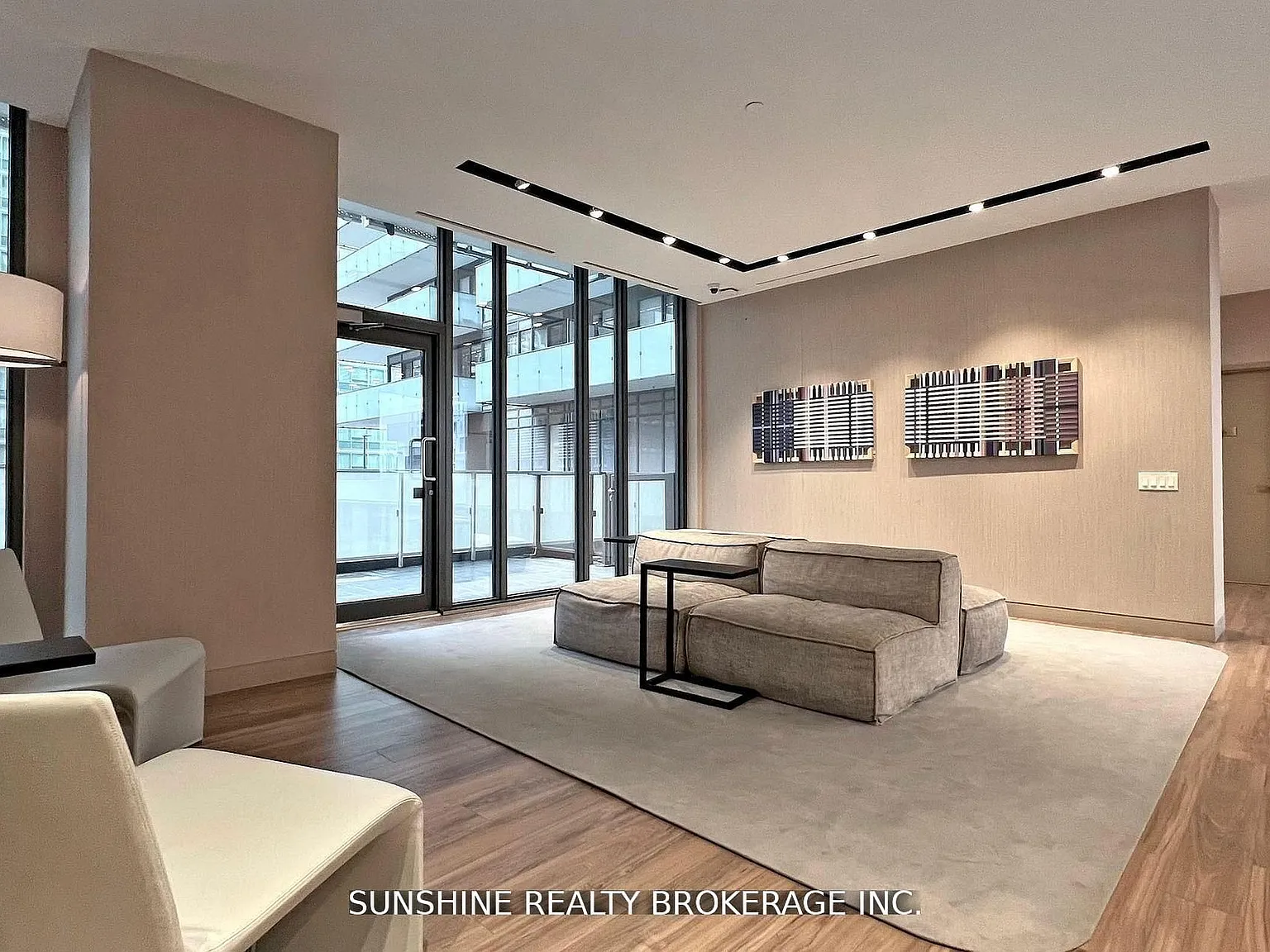2 bed, $2,350 — Photo 3