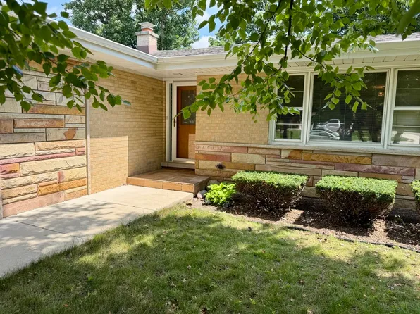 115 S Cedar Ave, Wood Dale, IL 60191
