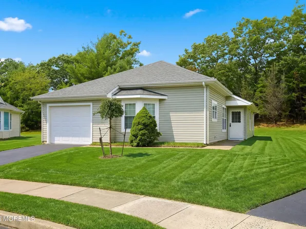 23 Sequoia Court, Barnegat, NJ 08005