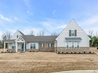 145 Rolling Hill Dr, Collierville, TN 38017