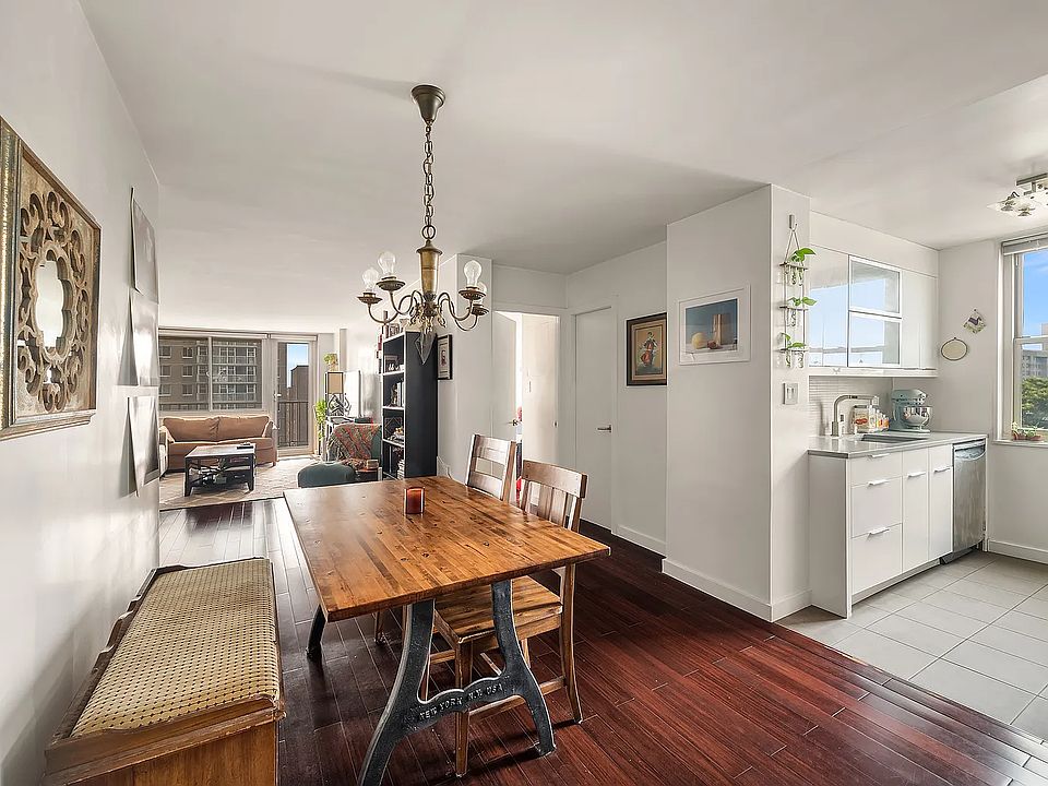 1st image of 11818 Union Tpke APT 6L