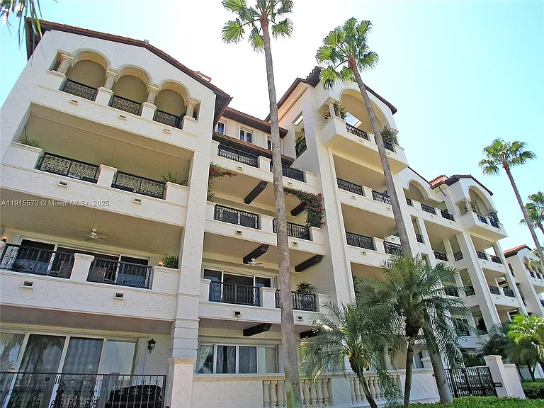 4924 Fisher Island Dr #4924 — Photo 50