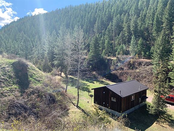 3rd image of 5775 Black Bear Rd