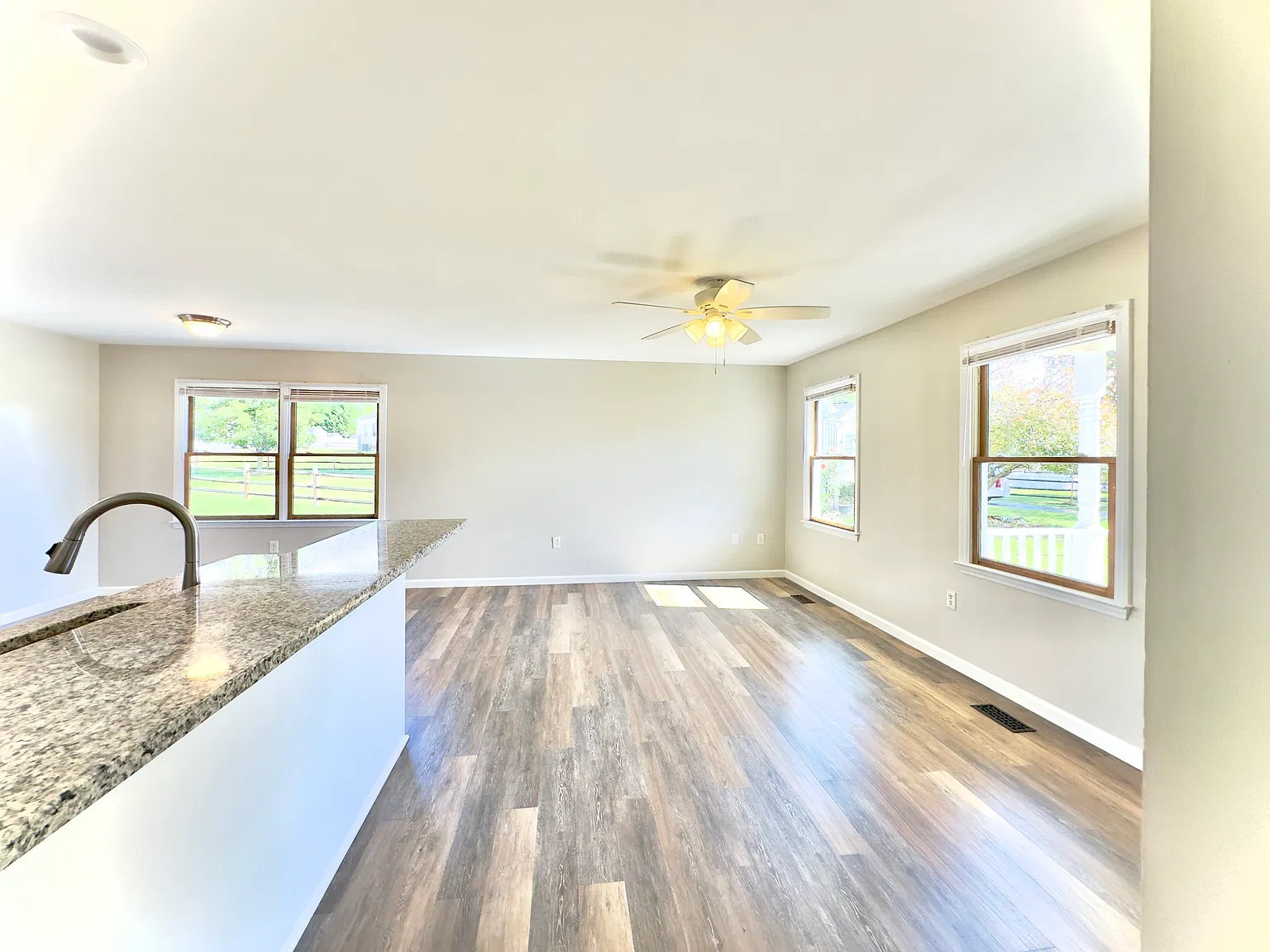 3 bed, 1150 sqft, $1,650 — Photo 3