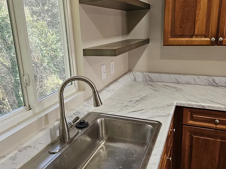 1110 Bryant St SW — Photo 9