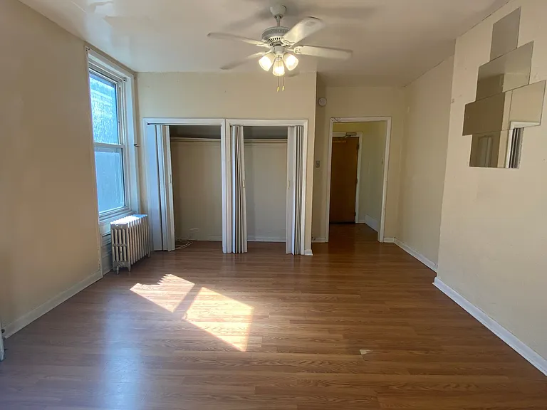 3727 Spring Garden St #2 — Photo 2