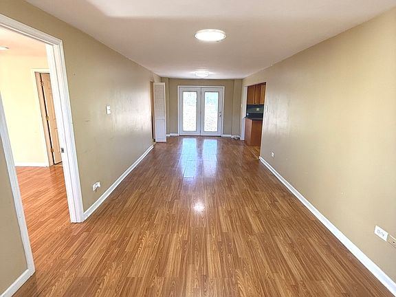 5th image of 8412 Meadowbrook Dr