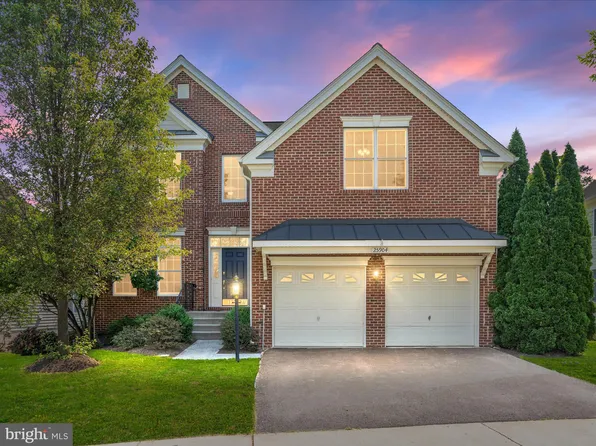 25904 Stinger Dr, Chantilly, VA 20152