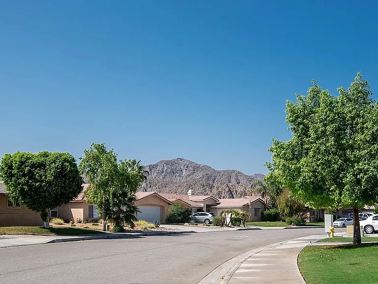 45740 Coldbrook Ln — Photo 36