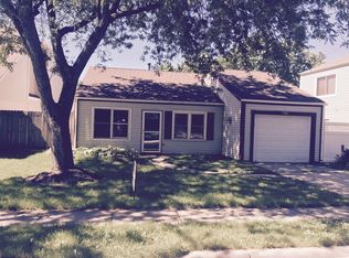 2400 Buttercup Ct, Aurora, IL