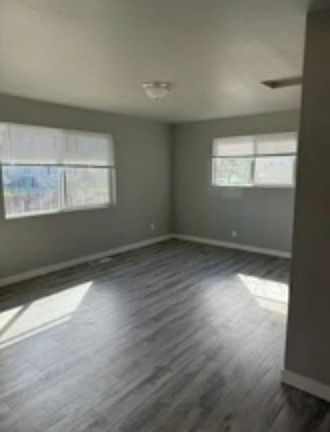 2nd image of 1105 Gillespie St