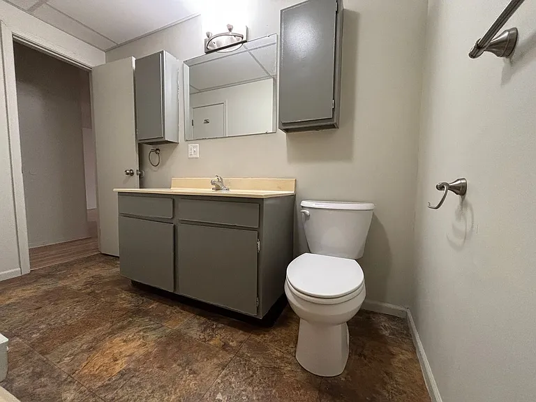 Brookside Apartments — Photo 21