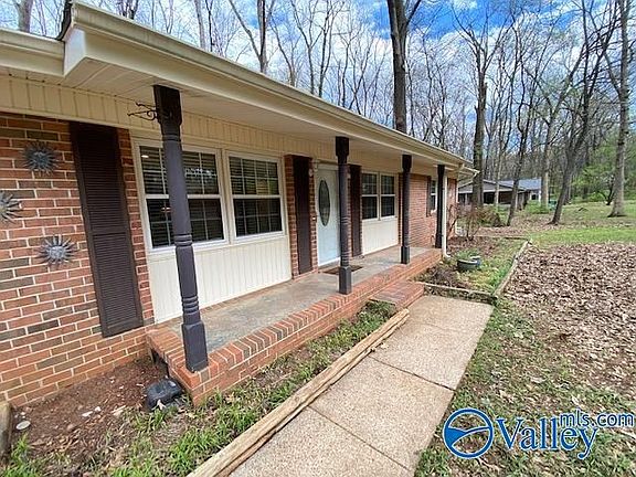 2nd image of 9519 Hemlock Dr SE