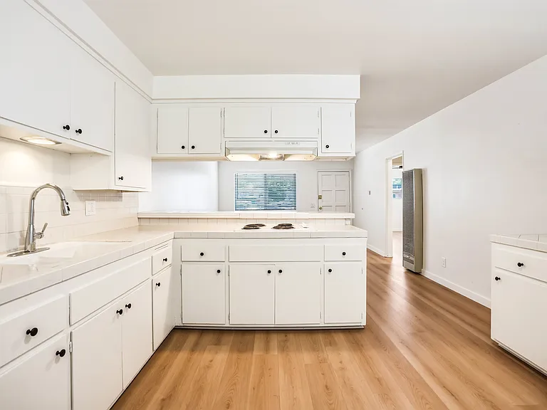 1517 Colorado Blvd #6 — Photo 3