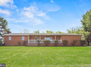 40 Troxell Ln, Staunton, VA 24401