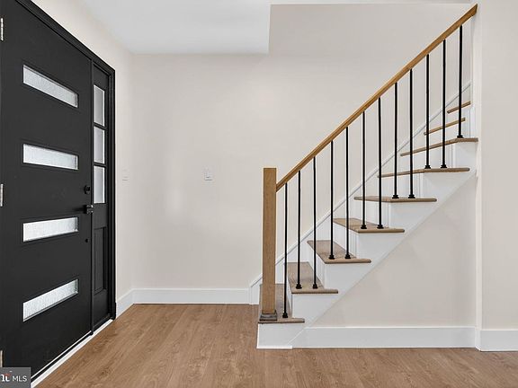 5th image of 22 Willow Ridge Rd