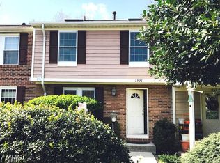 1531 Autumn Ridge Cir, Reston, VA 20194