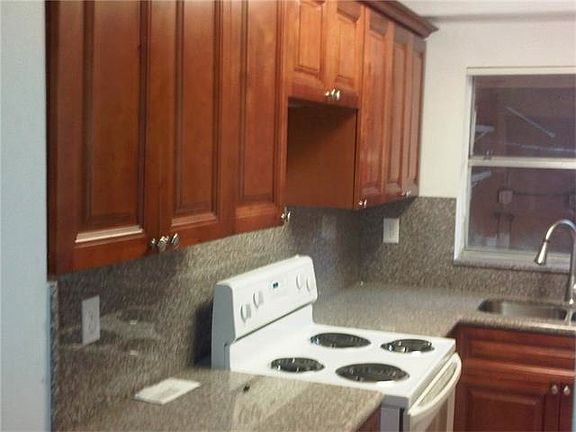 5th image of 4415 W 10th Ln #4415