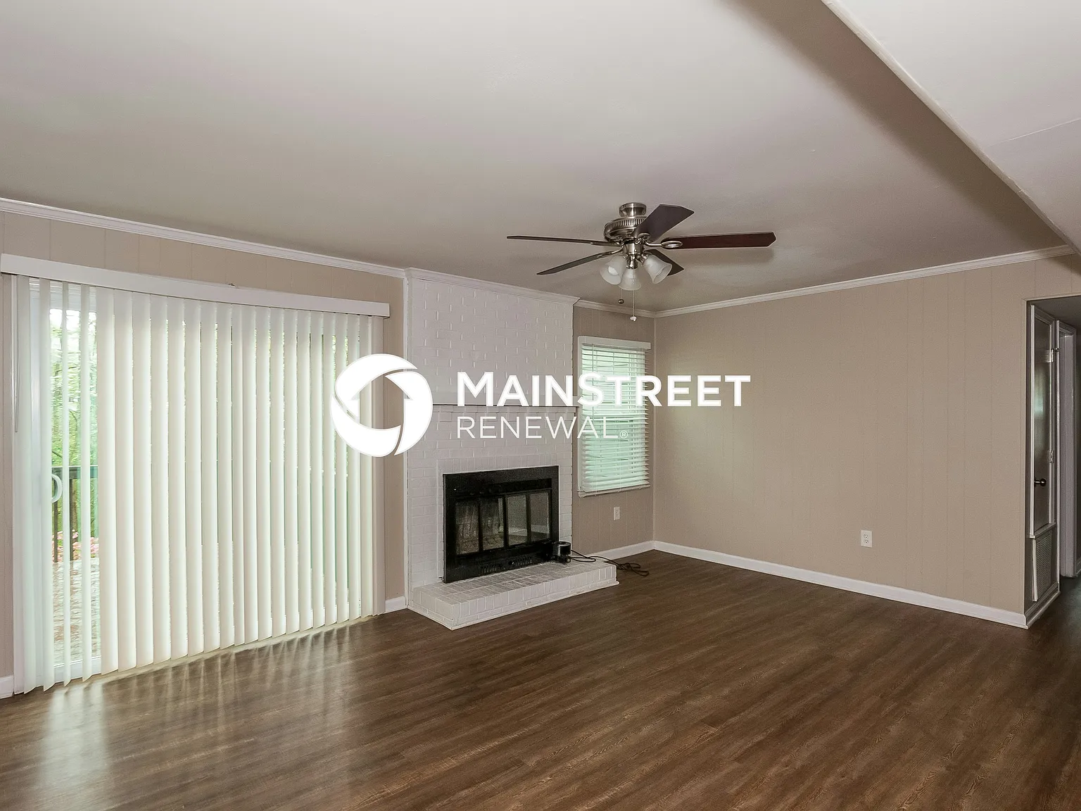5100 Chestnut Lake Dr — Photo 3