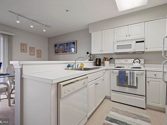 3rd image of 205 125th St Unit 215C