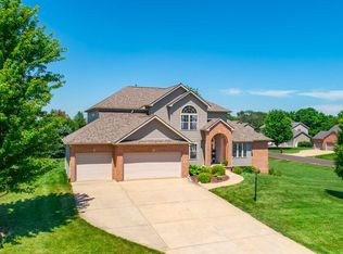 303 Cottingham Ln, Metamora, IL 61548